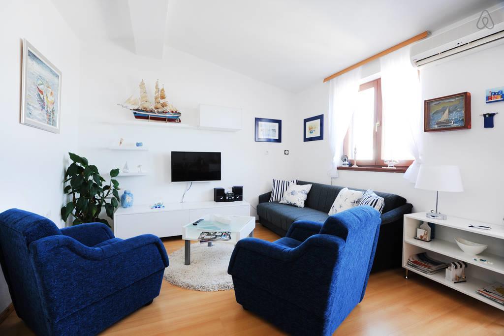 Appartamento Apartman Klarin - Old Stone House Jezera Esterno foto
